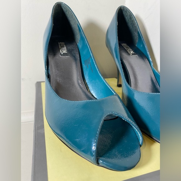 Patent peep toes - Picture 1 of 10